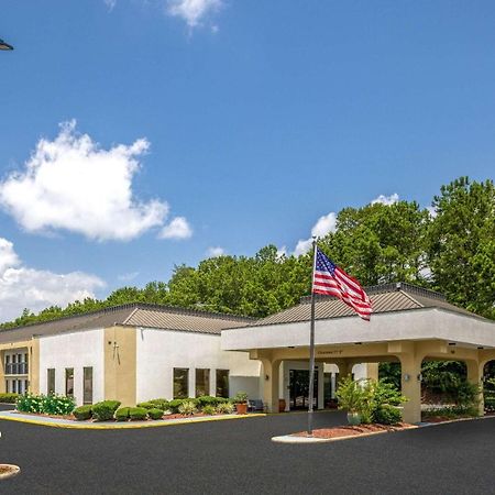 Baymont By Wyndham Columbus Ga Hotel Bagian luar foto