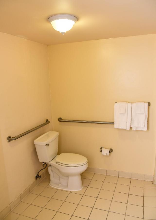 Baymont By Wyndham Columbus Ga Hotel Bagian luar foto