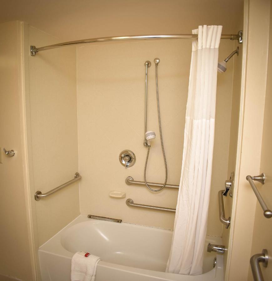 Baymont By Wyndham Columbus Ga Hotel Bagian luar foto