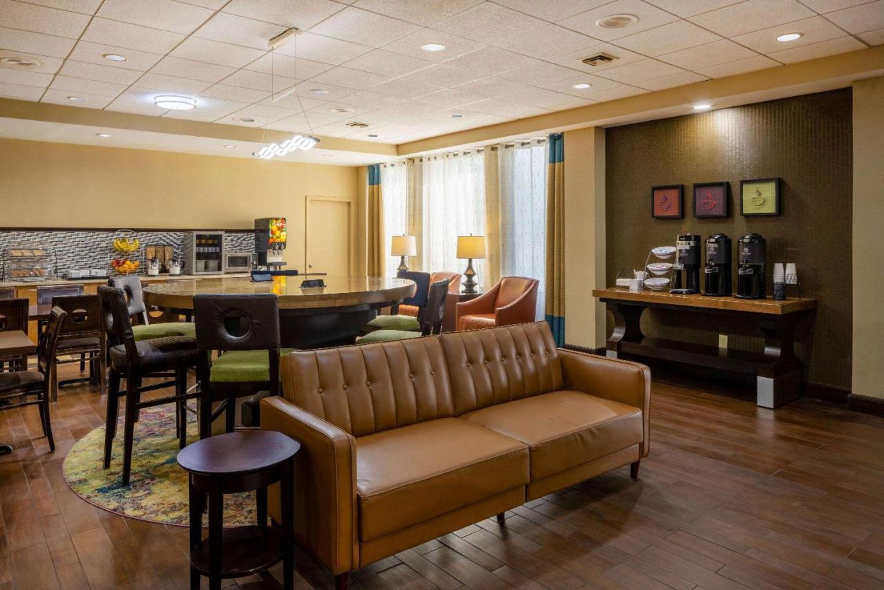 Baymont By Wyndham Columbus Ga Hotel Bagian luar foto