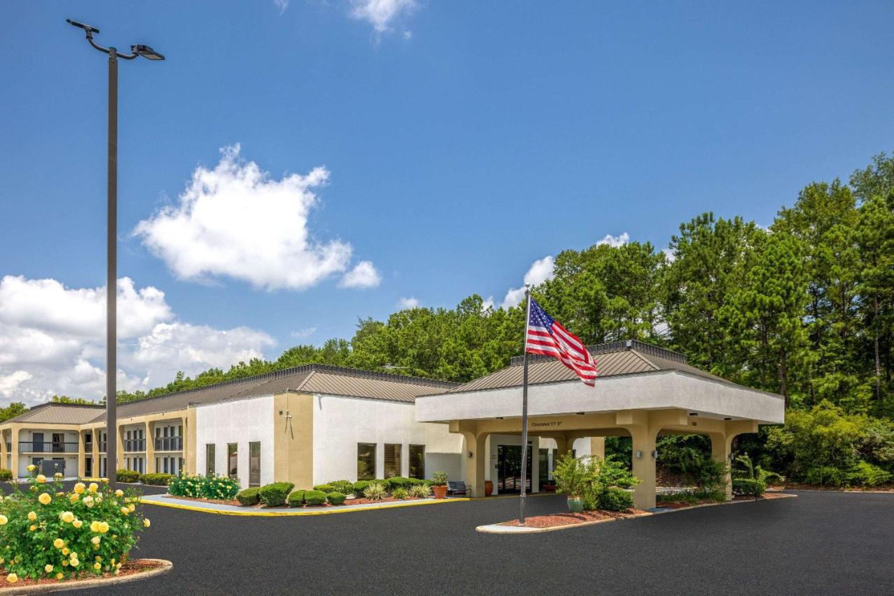 Baymont By Wyndham Columbus Ga Hotel Bagian luar foto