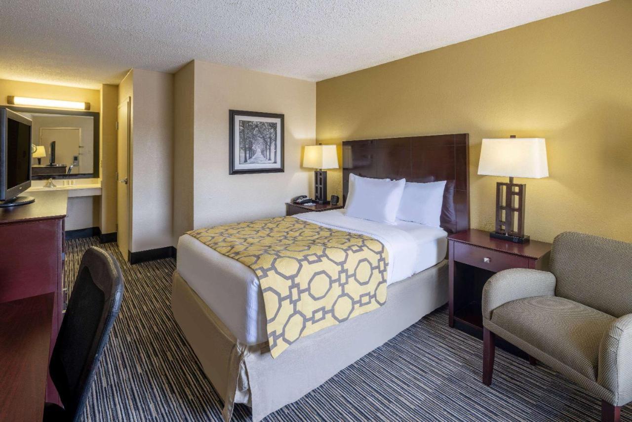 Baymont By Wyndham Columbus Ga Hotel Bagian luar foto